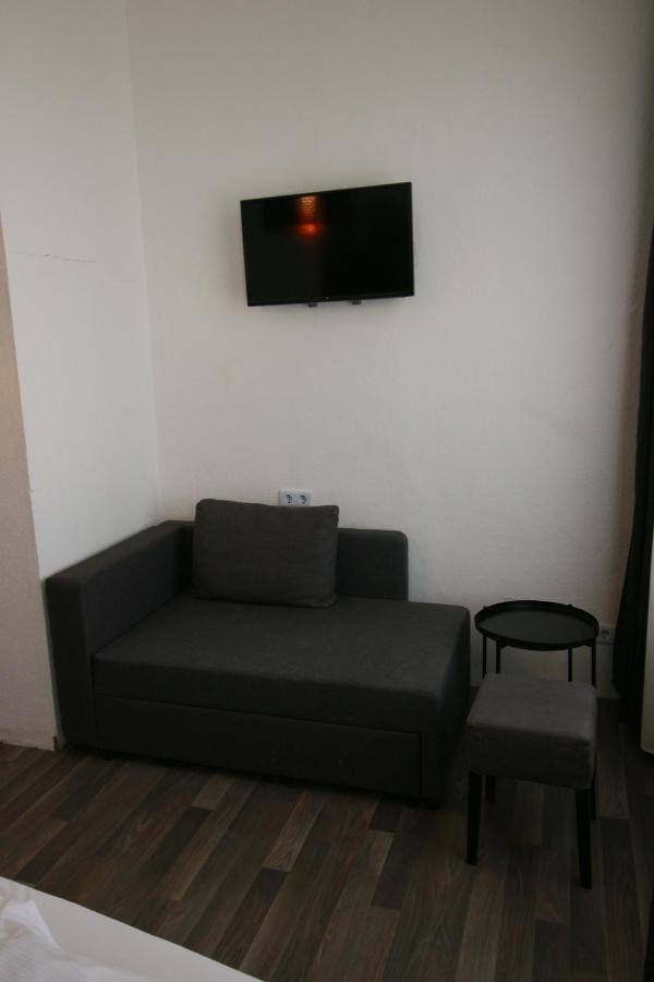 Hotel Bee Fang Hamburg Exterior photo